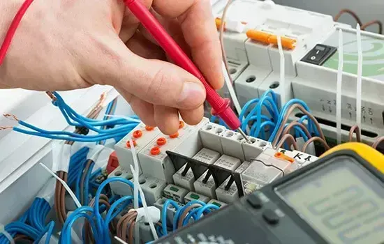 Professional electrician in Southall